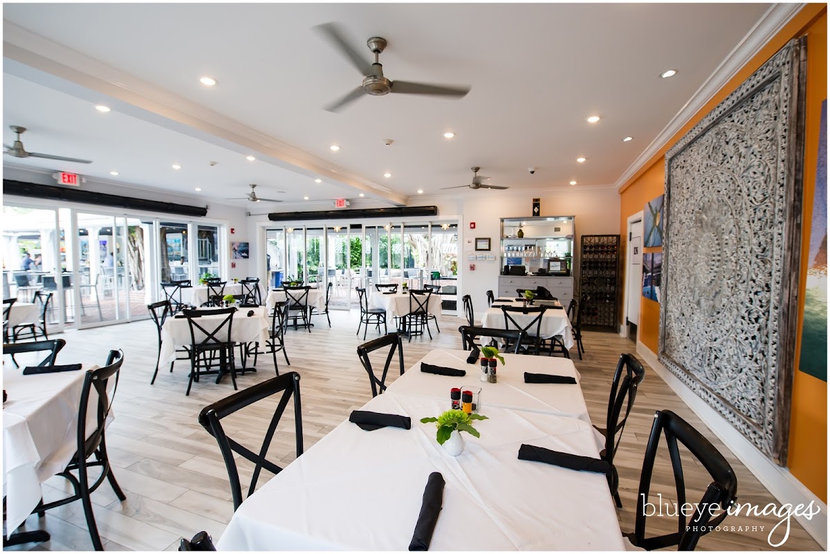 Mangoes Restaurant